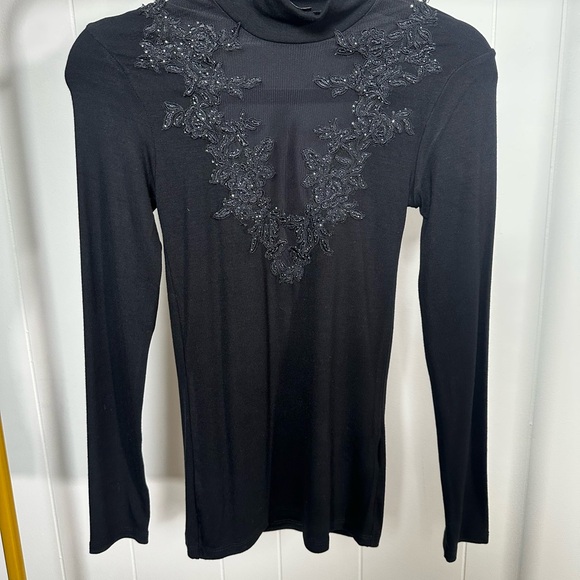 Elegant Black Embroidered Women's Top - Picture 1 of 3
